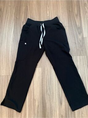Woman’s Figs Scrub Pant